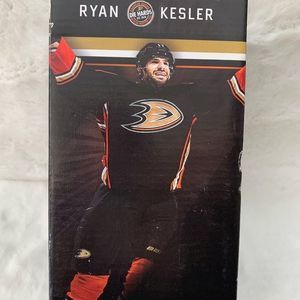Anaheaim Ducks Die Hards Ryan Kesler Bobblehead NIB 7" Benefit Charity